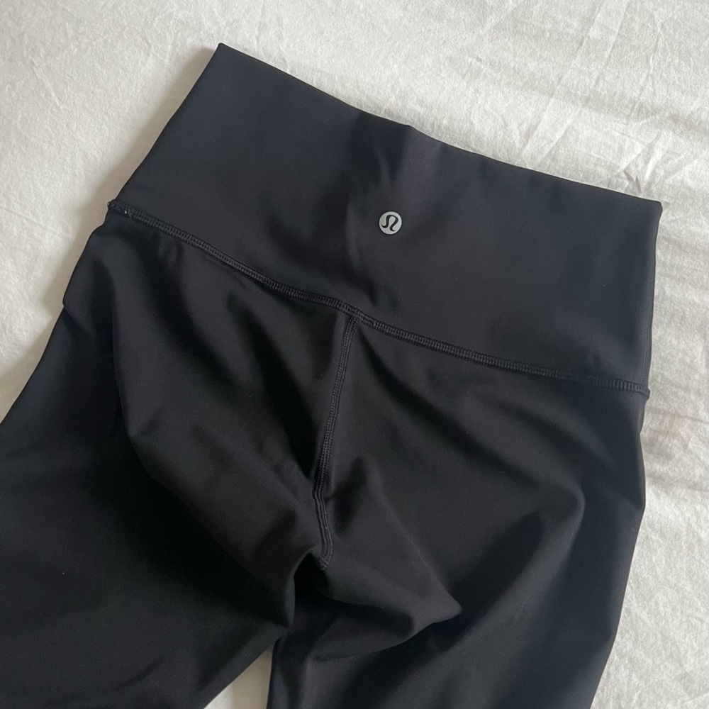 lululemon Align High-Rise Crop in Black